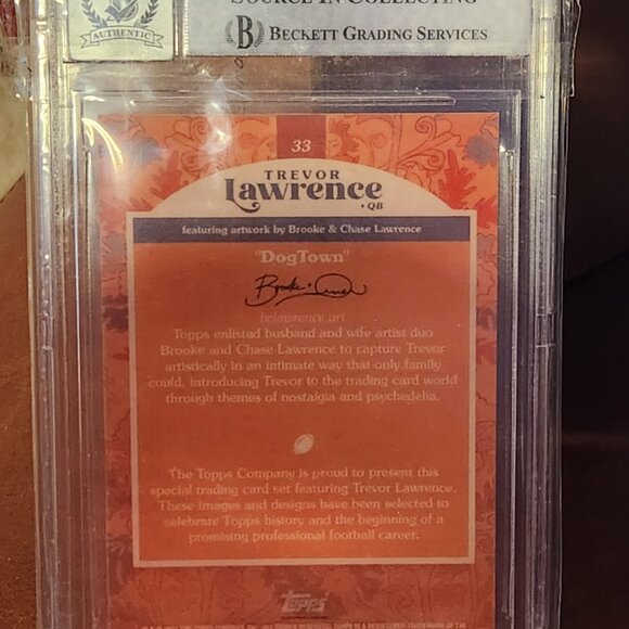 2021 Topps Trevor Lawrence Autographed Rookie Card - Picture 3 of 3